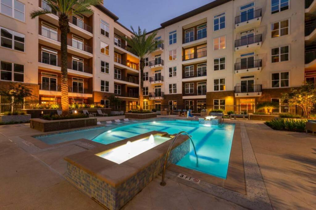 New Apart Downtown - 5Min Stadium/Parks/Museum Apartment Houston Exterior photo