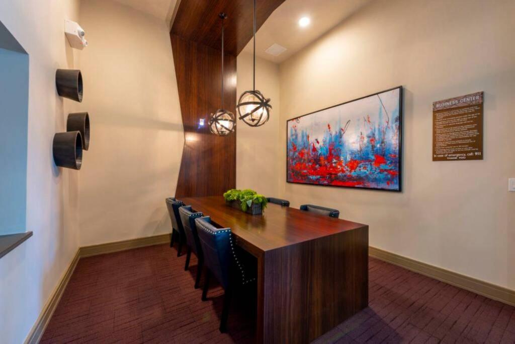 New Apart Downtown - 5Min Stadium/Parks/Museum Apartment Houston Exterior photo